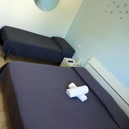 Casa Chiarenza 2* كاستيلاّماري ديل غو