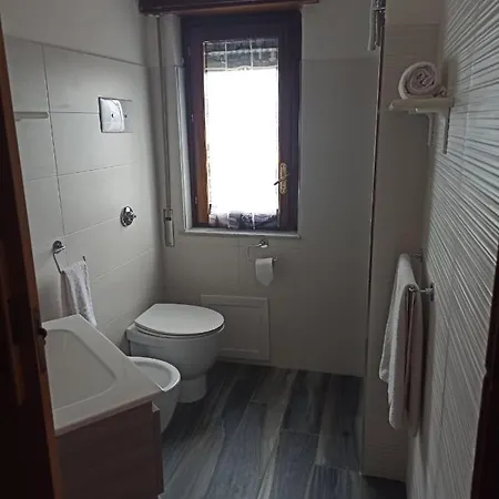 Casa Chiarenza كاستيلاّماري ديل غو