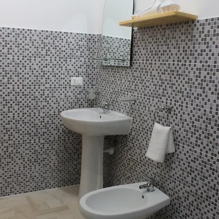 بيت ضيافة Casa Chiarenza