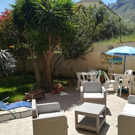 Casa Chiarenza بيت ضيافة