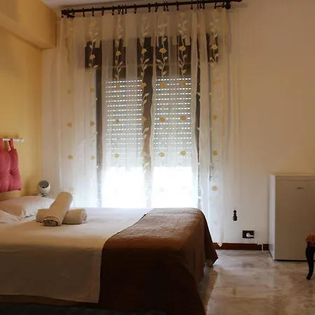 بيت ضيافة Casa Chiarenza كاستيلاّماري ديل غو