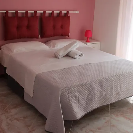 Casa Chiarenza بيت ضيافة