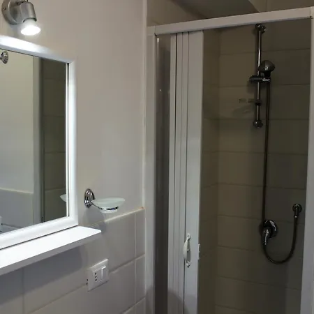 Casa Chiarenza كاستيلاّماري ديل غو