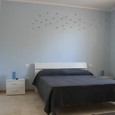 Casa Chiarenza بيت ضيافة كاستيلاّماري ديل غو